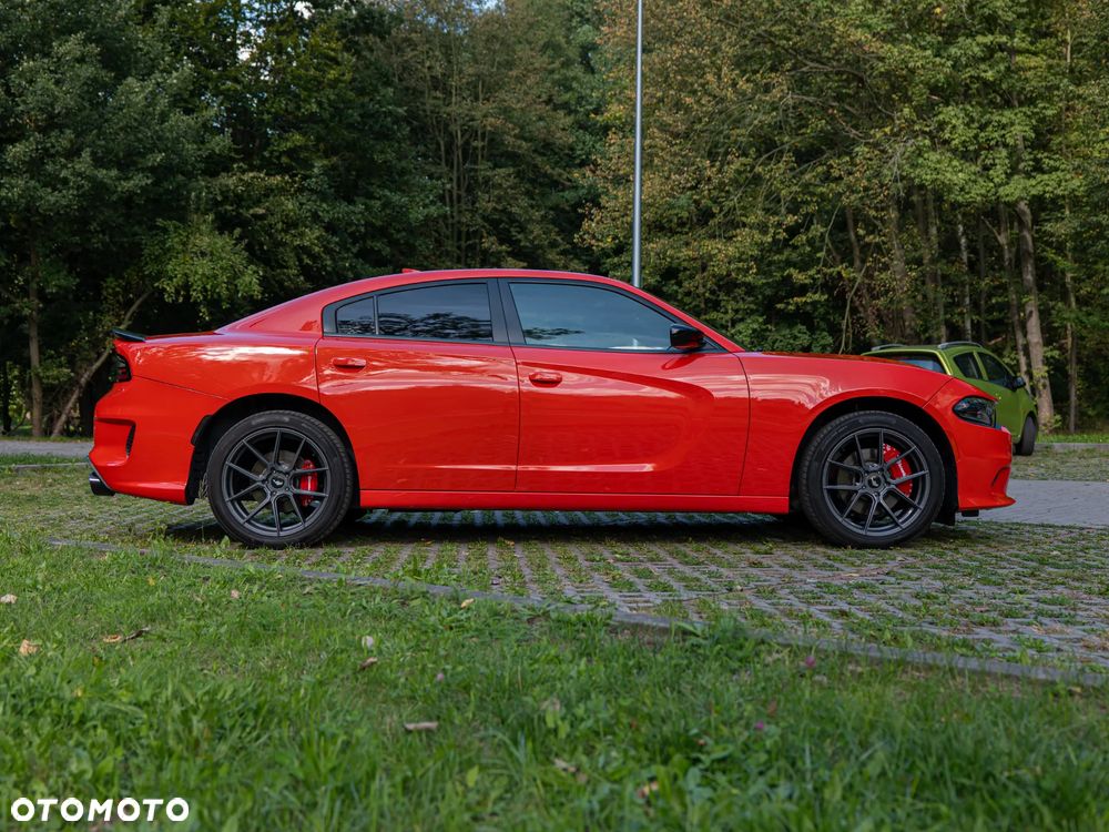 Dodge Charger - 4