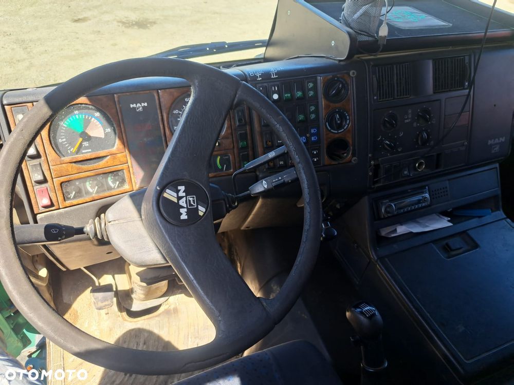 MAN 6x4 26.463 wywrotka 3 osiowa - 17