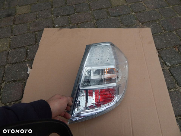 LAMPA PRAWA HONDA JAZZ HYBRID EUROPA