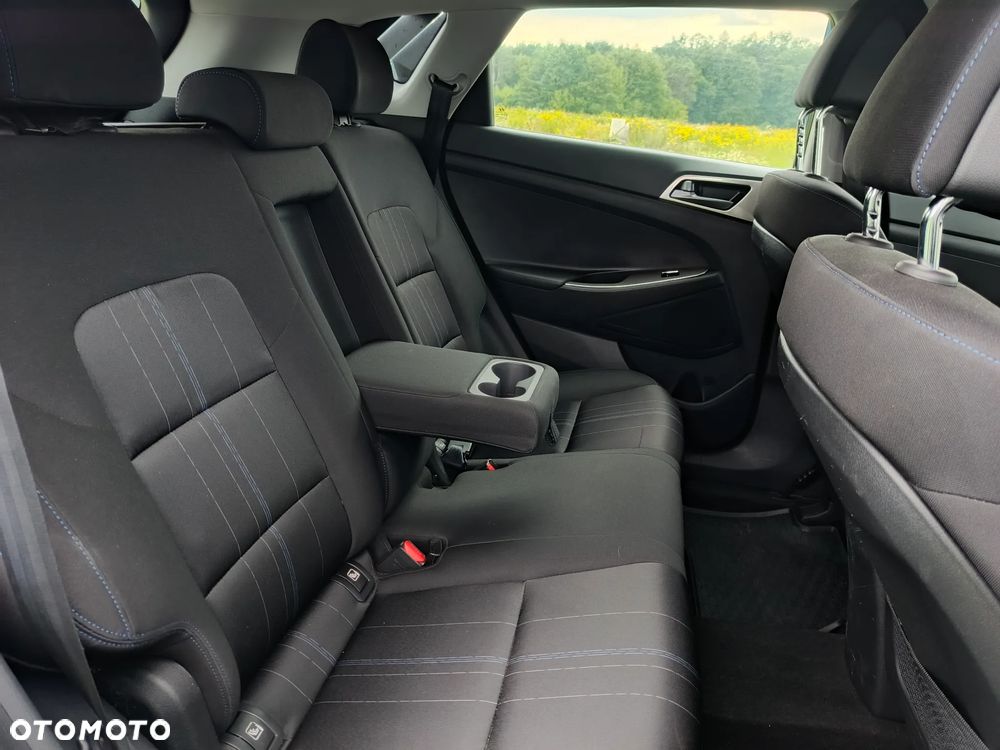 Hyundai Tucson 1.7 CRDI BlueDrive Style 2WD - 20