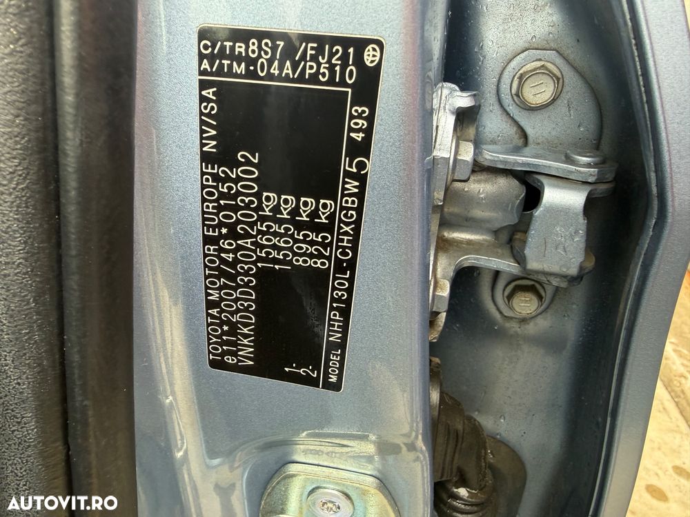 Toyota Yaris 1.5 VVT-i HSD Luna - 25