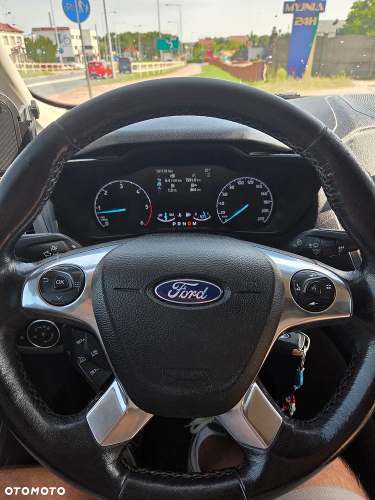 Ford Transit Connect - 9