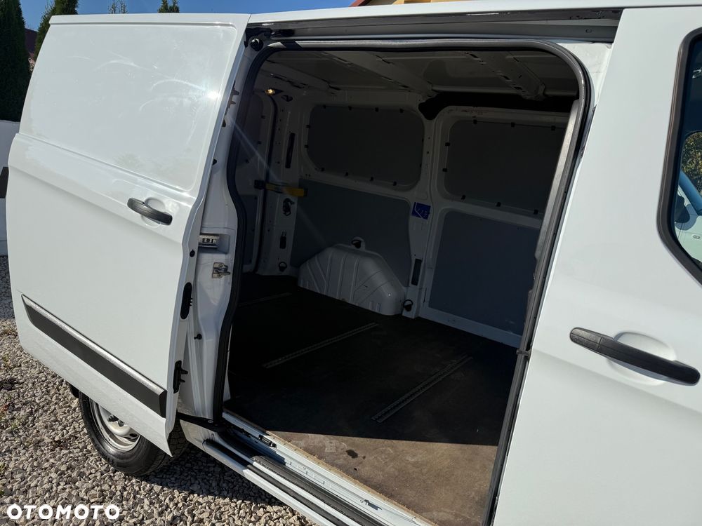 Ford TRANSIT CUSTOM - 8
