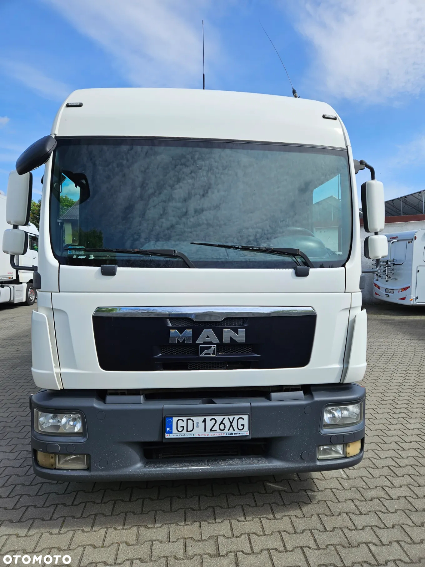 MAN TGL 12.220 - 4
