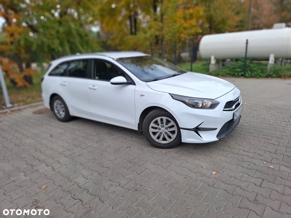 Kia Ceed - 4