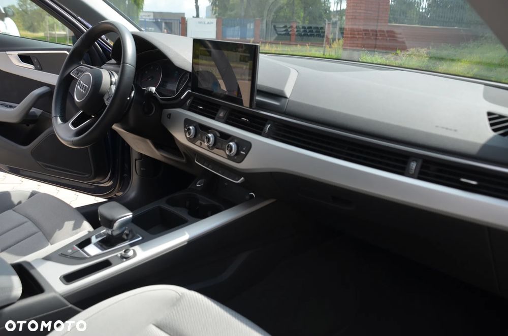 Audi A4 ver-avant-35-tdi-s-tronic-s-line - 11