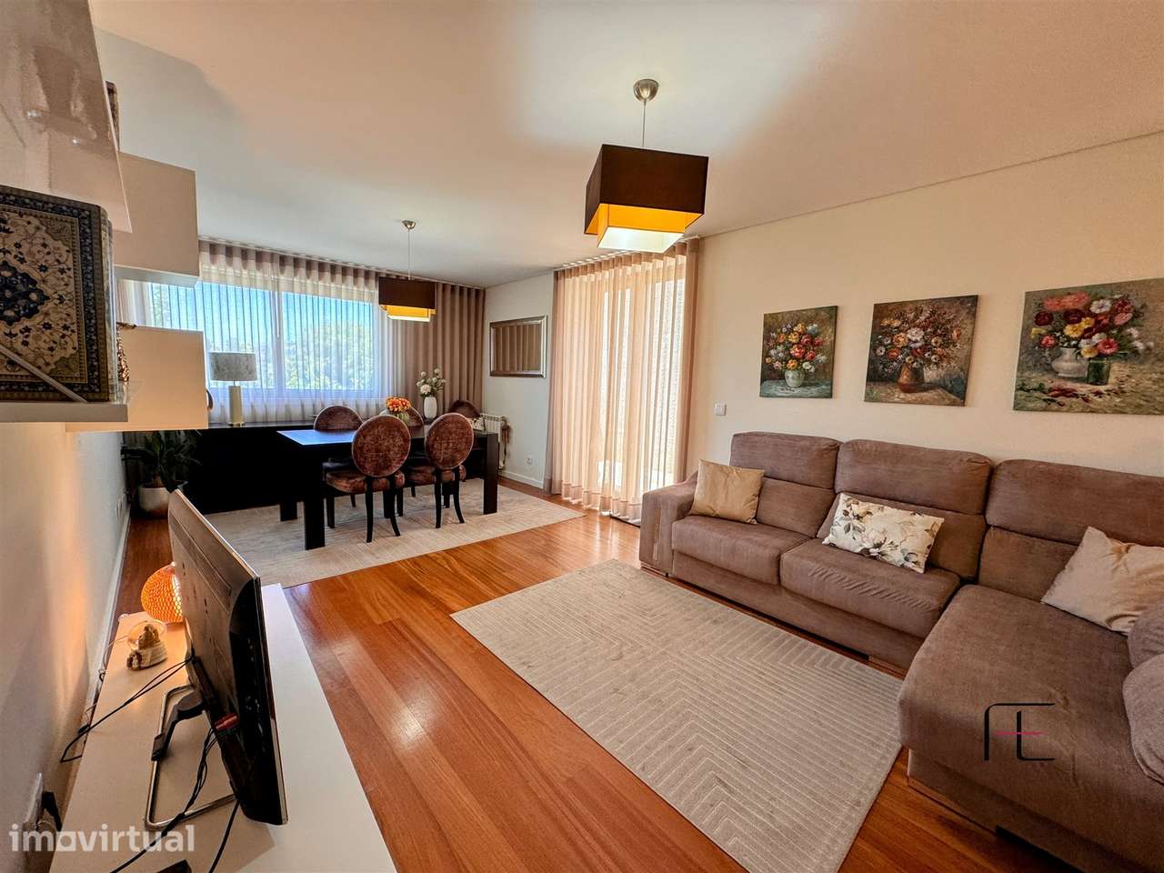 Apartamento T2 com Varanda e Garagem na Senhora da Hora - Grande imagem: 2/39