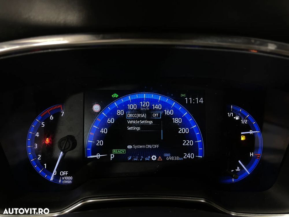 Toyota Corolla 1.8 HSD Business - 26