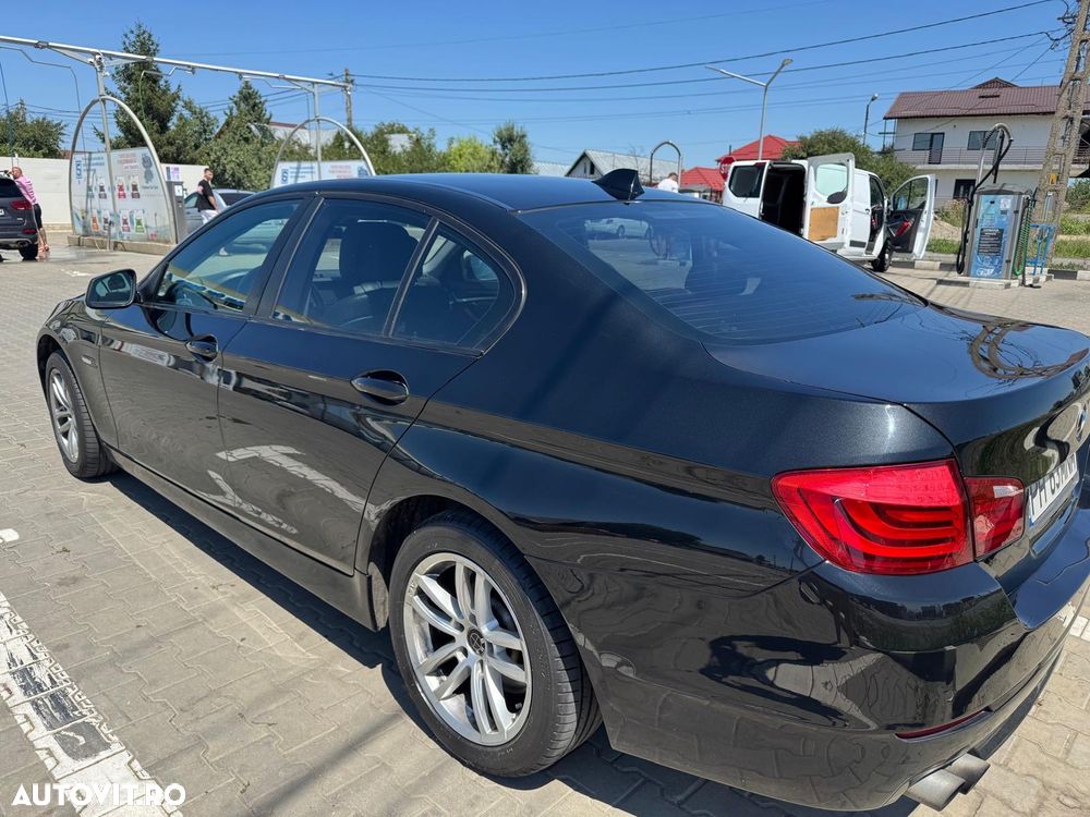 BMW Seria 5 520d - 4
