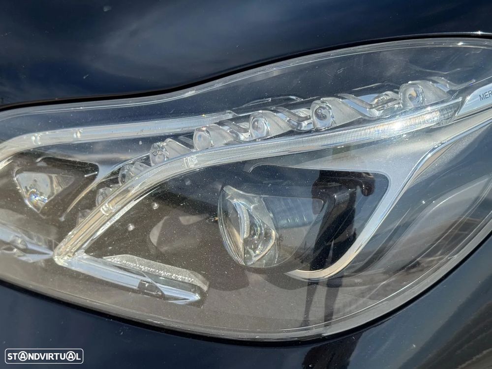Mercedes-Benz E 300 Bluetec Hybrid Avantgarde - 23