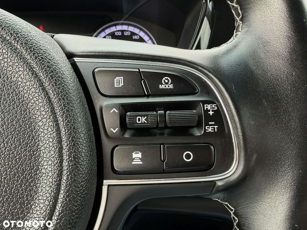 Kia Niro 1.6 GDI Hybrid L Business Line - 16