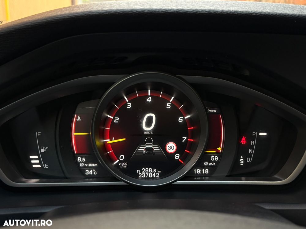Volvo V40 T4 AWD Geartronic Pro - 23