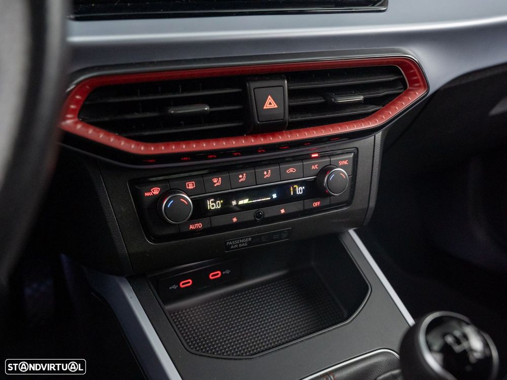SEAT Arona 1.0 TSI FR - 25