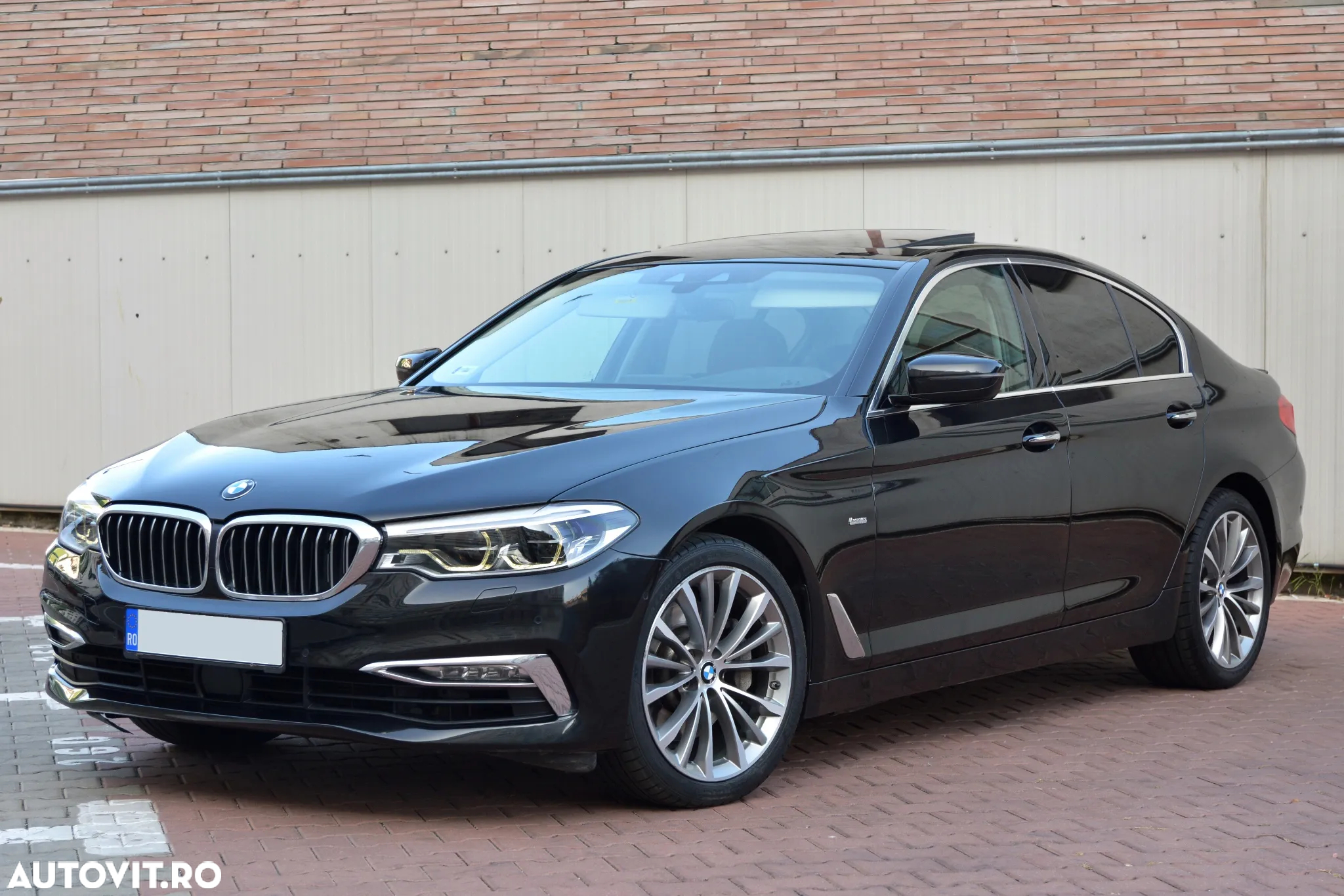 BMW Seria 5 530d xDrive Aut. - 2