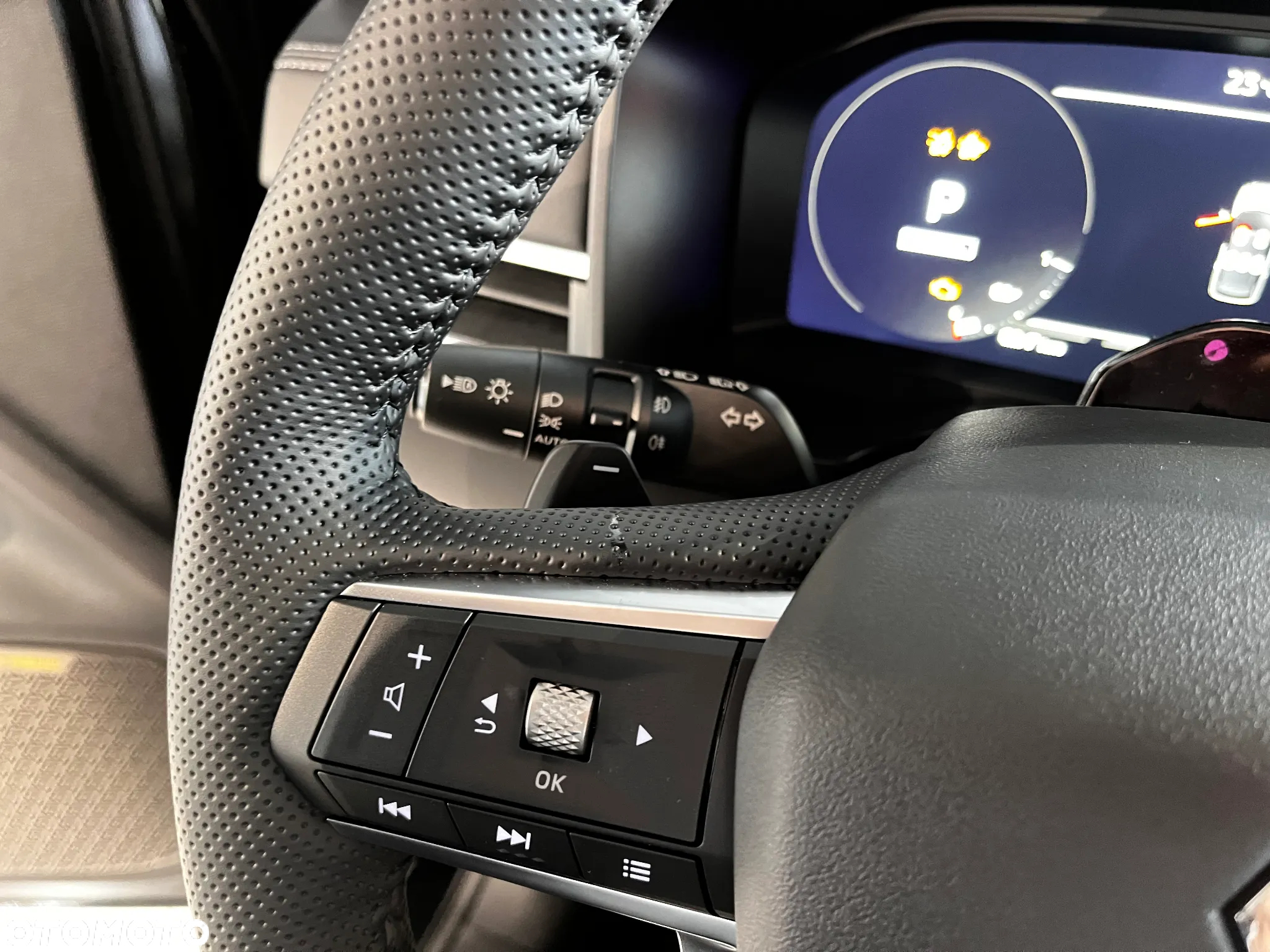 Mitsubishi Outlander PHEV Instyle - 14