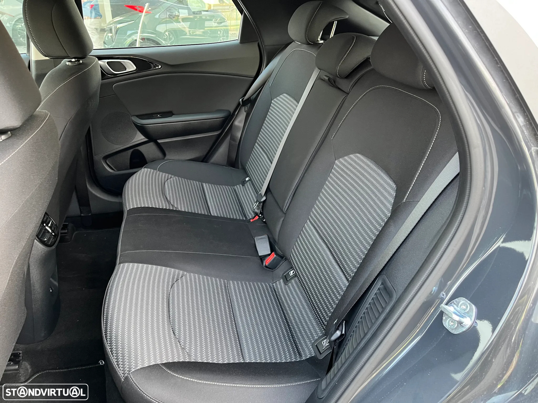 Kia XCeed 1.6 GDi PHEV Drive - 12