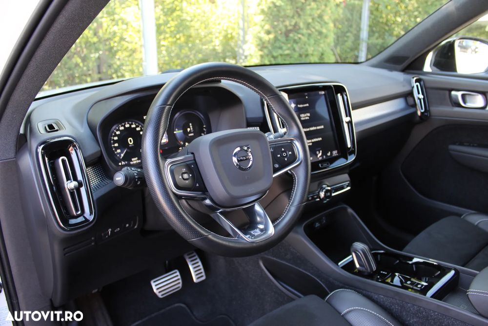 Volvo XC 40 Recharge T5 Twin Engine AT7 R-Design - 11