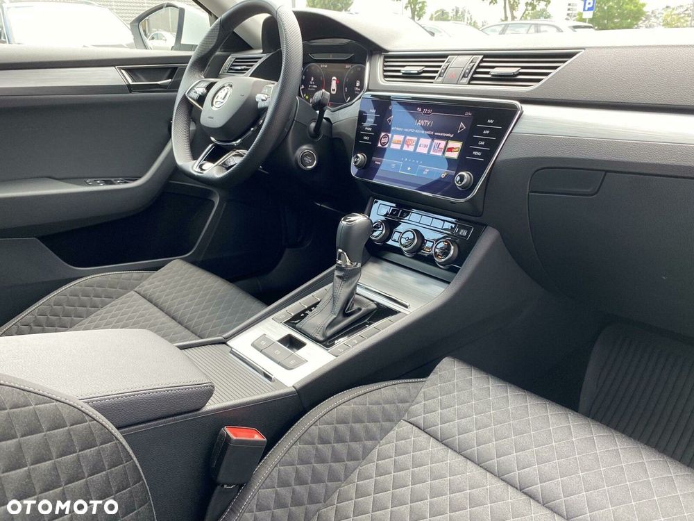 Skoda Superb 1.5 TSI Ambition DSG - 28