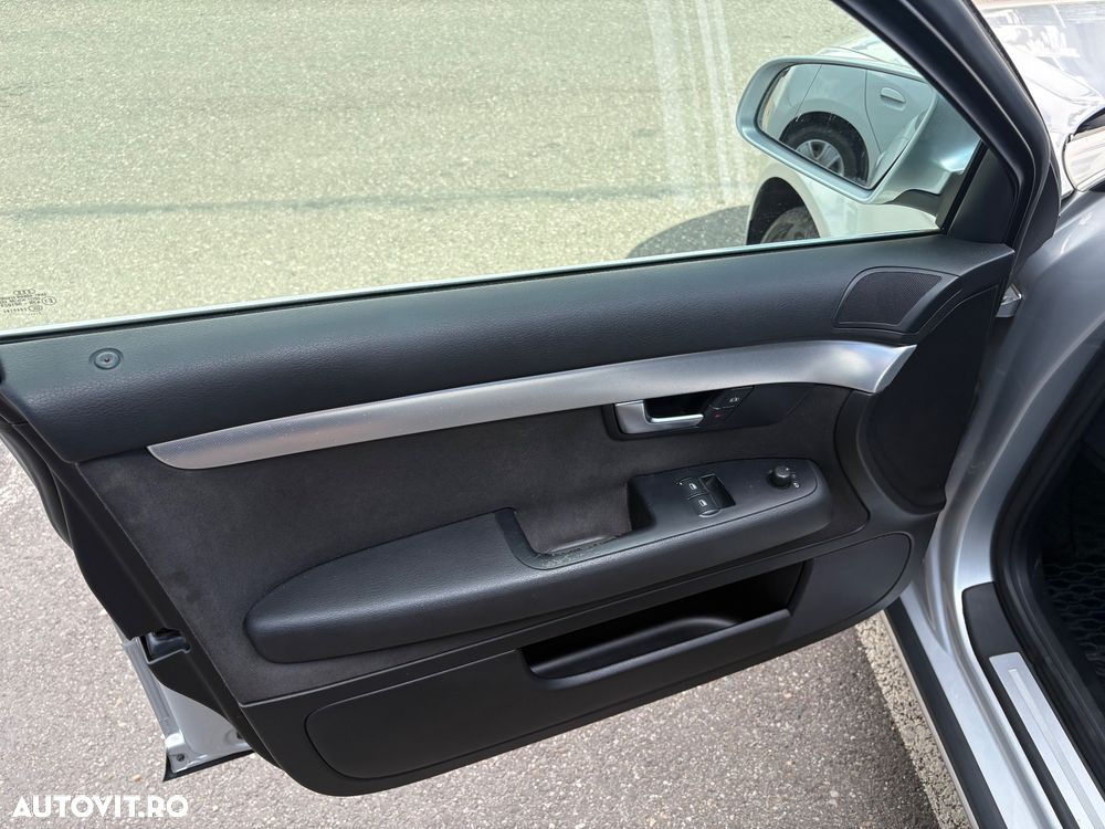 Audi A4 Avant - 32