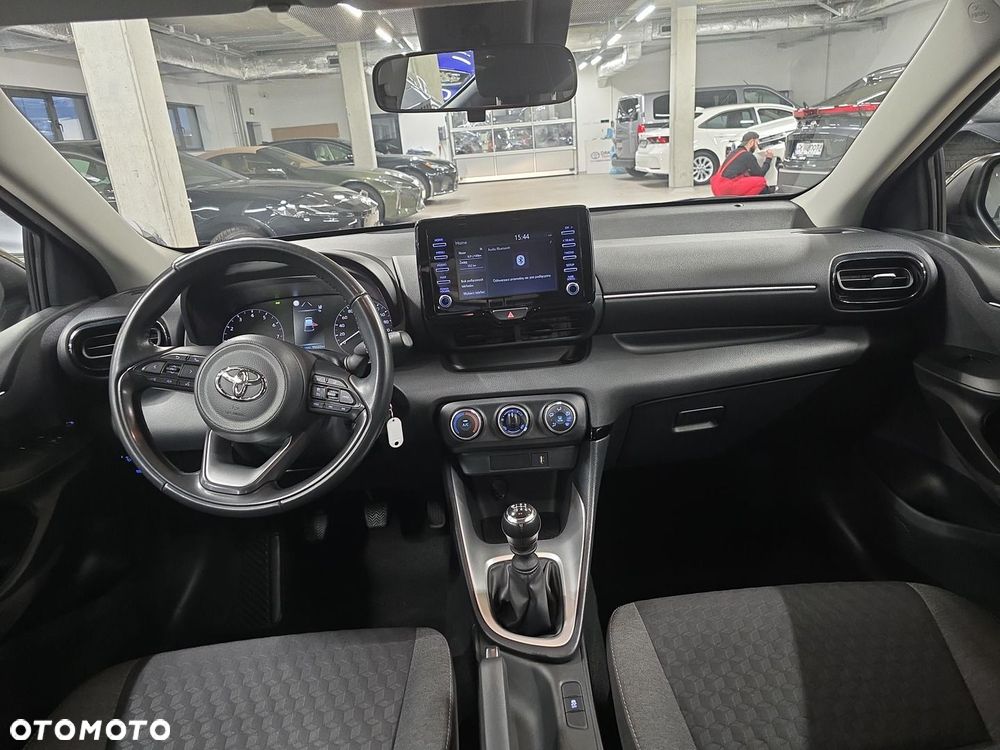 Toyota Yaris - 11