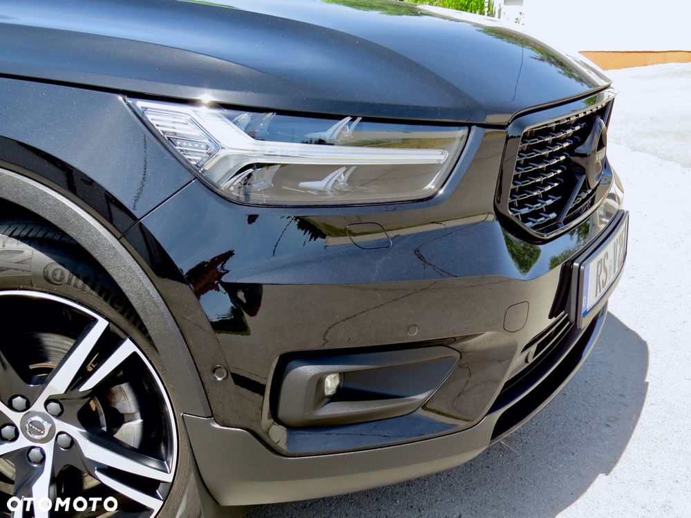 Volvo XC 40 B4 B DKG Ultra Dark - 10
