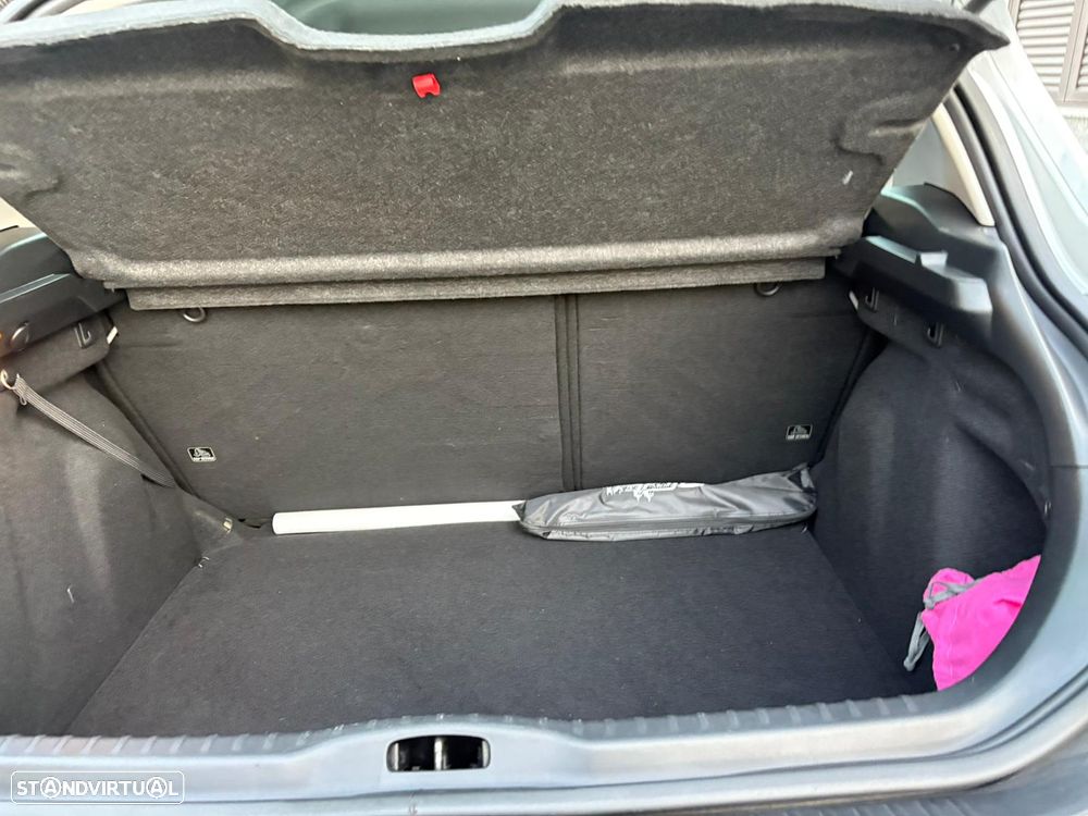 Peugeot 308 1.6 HDi Premium - 6