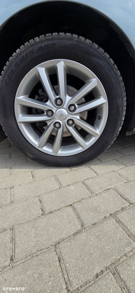Toyota Auris 1.6 2010 - 16