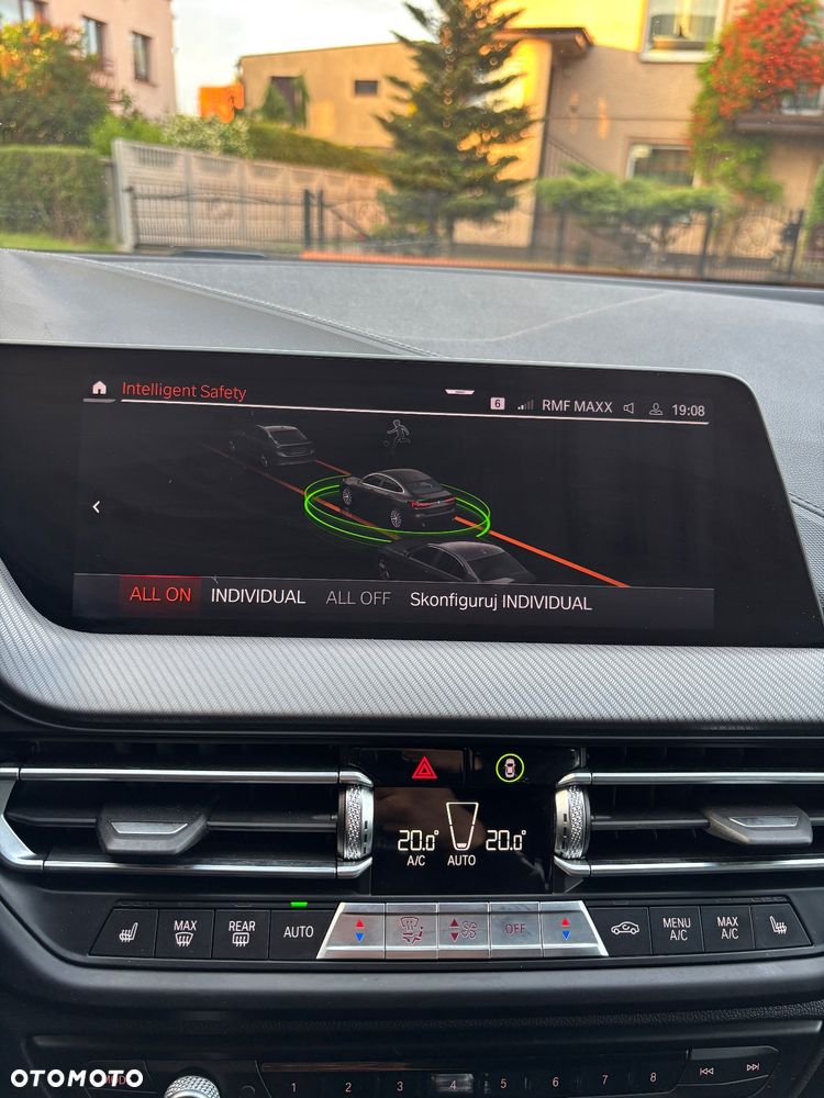 BMW Seria 2 218i - 14