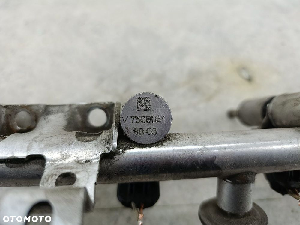 LISTWA WTRYSKOWA BENZYNA PEUGEOT 5008 V756805180 1.6 THP - 6