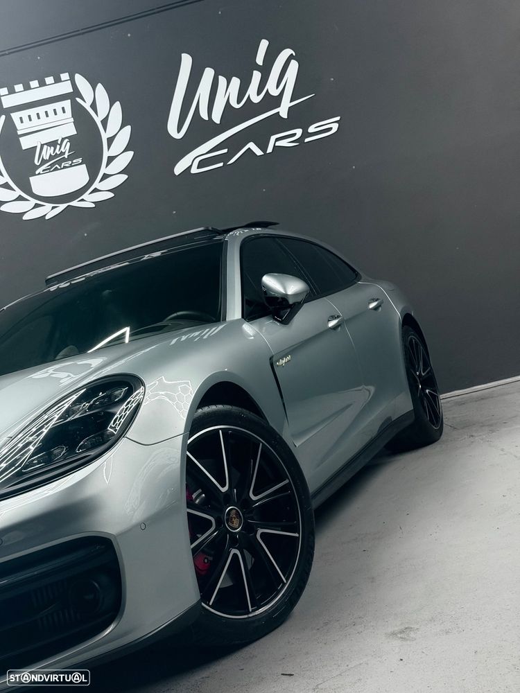 Porsche Panamera Sport Turismo 4S E-Hybrid - 2
