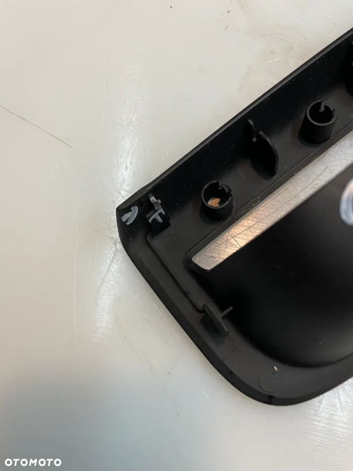 UCHWYT DRZWI LEWY PRZÓD VW PASSAT B6 3C1867171B - 6