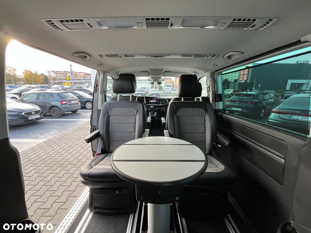 Volkswagen Multivan - 20