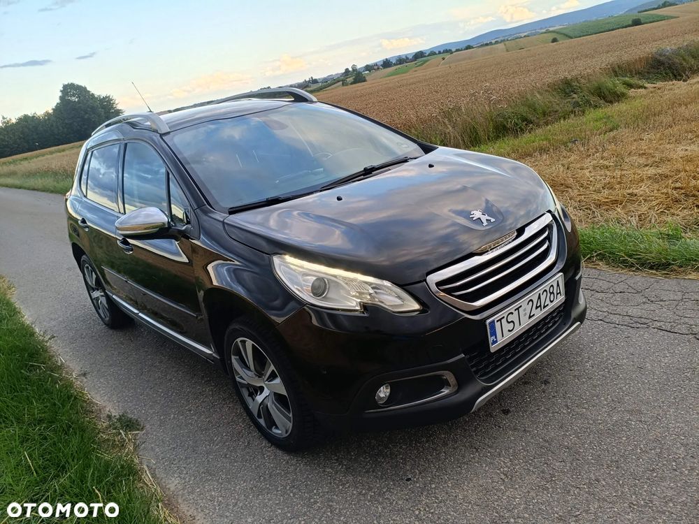 Peugeot 2008 1.6 e-HDi Allure S&S - 10
