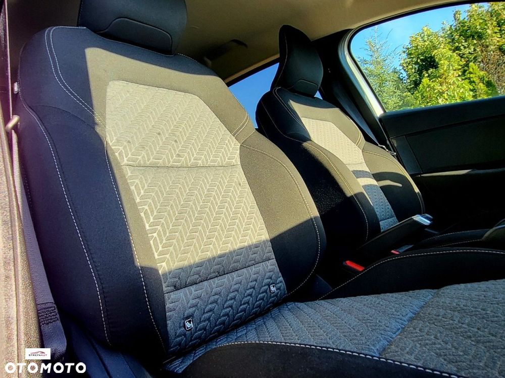 Renault Clio - 22