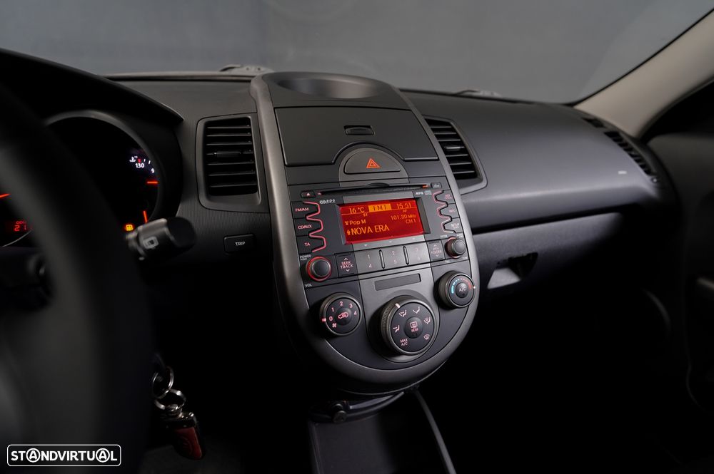 Kia Soul 1.6 CRDi TX - 25