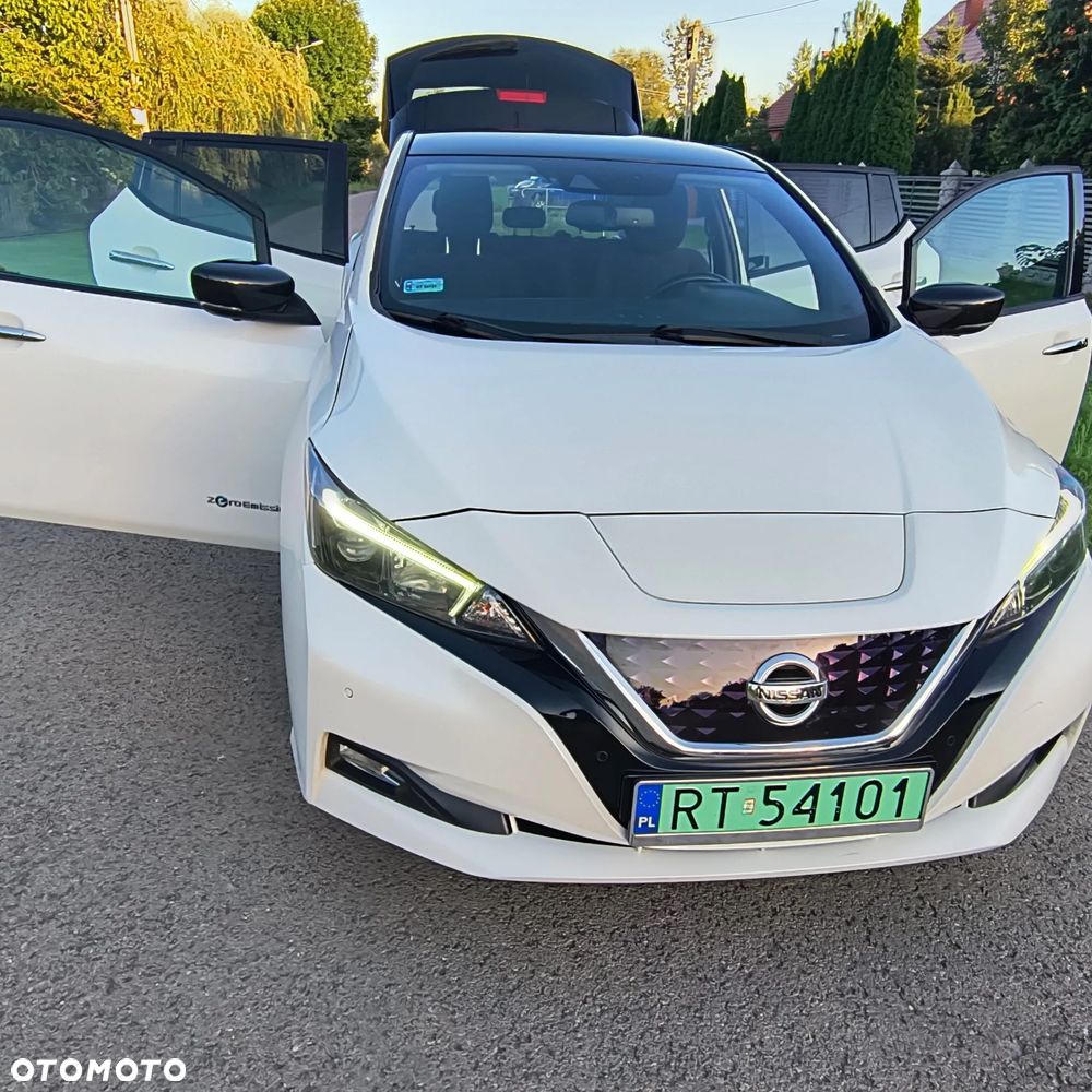 Nissan Leaf 40kWh N-Connecta - 1