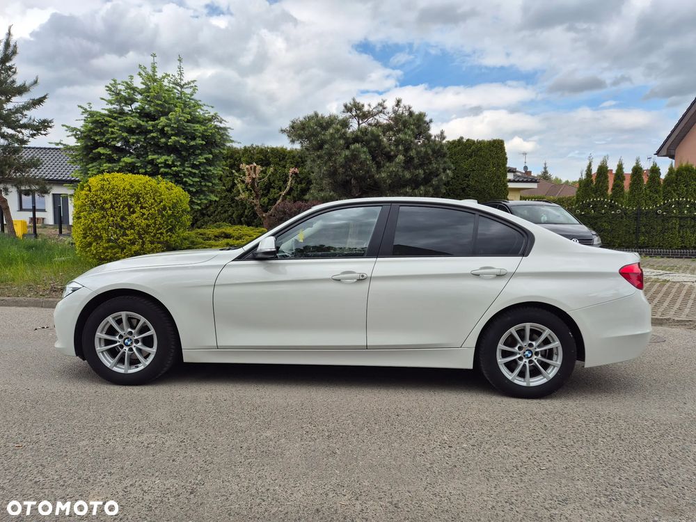 BMW Seria 3 318d Advantage - 4