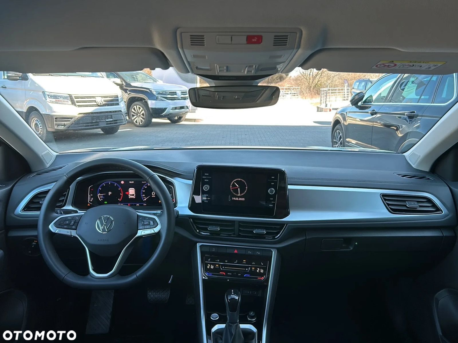 Volkswagen T-Roc - 4