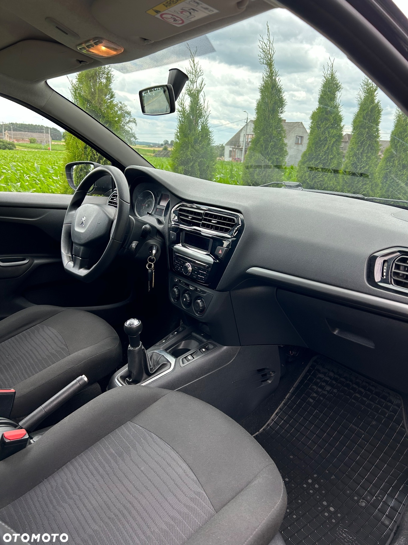 Peugeot 301 1.2 Pure Tech Active - 9