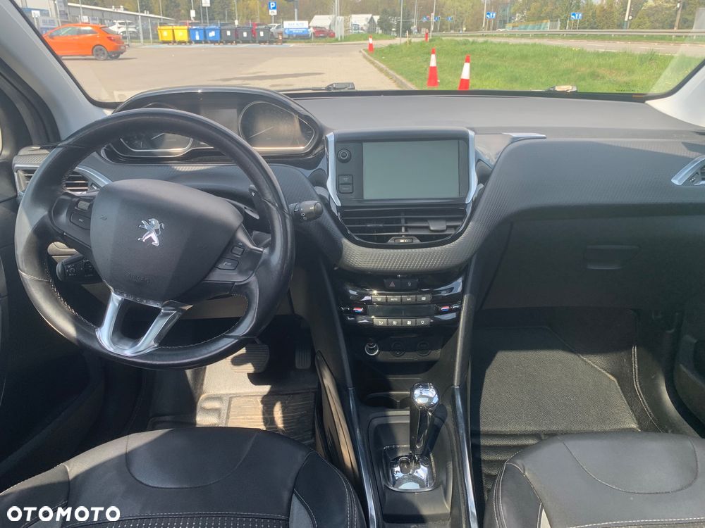 Peugeot 2008 e-HDi FAP 92 EGS6 STOP & START Allure - 9