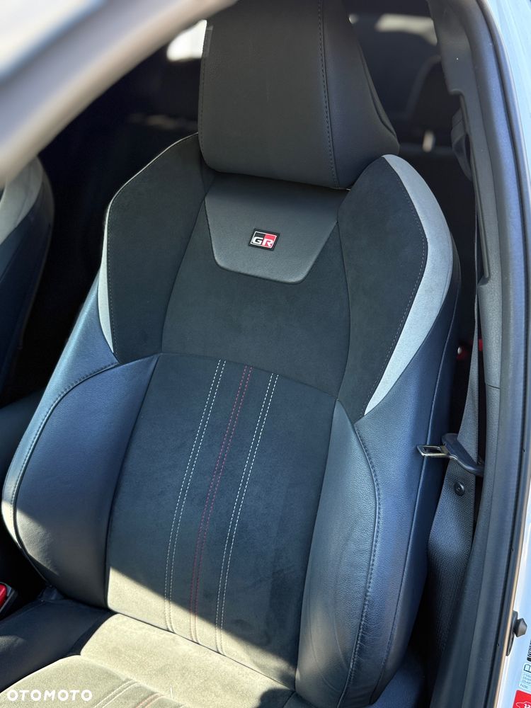 Toyota C-HR 2.0 Hybrid Dynamic Force GR Sport - 11