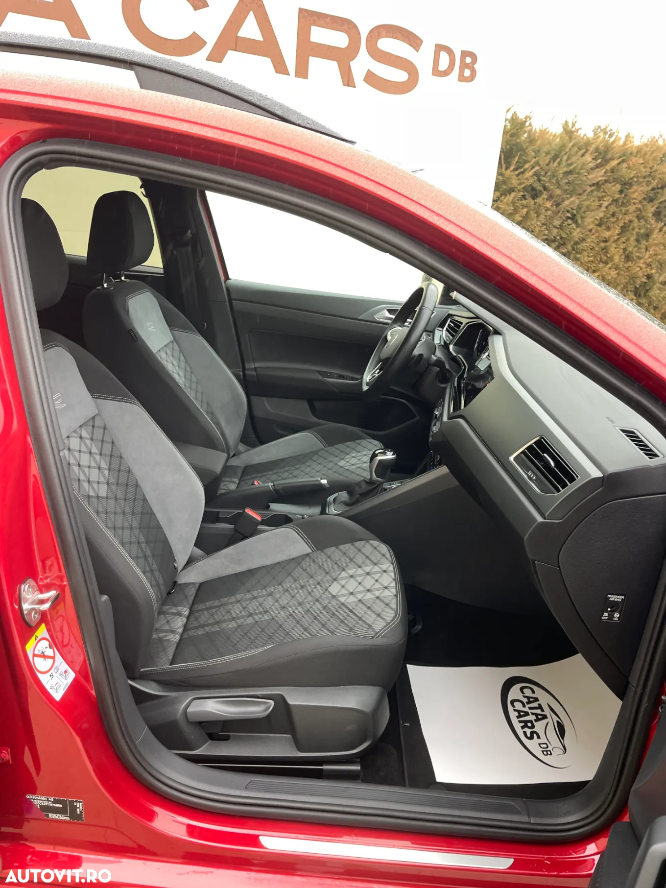 Volkswagen Taigo 1.5 TSI 150CP DSG7 R-Line - 22