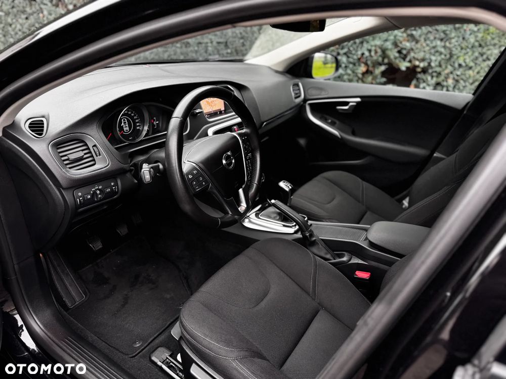 Volvo V40 T2 Kinetic - 11