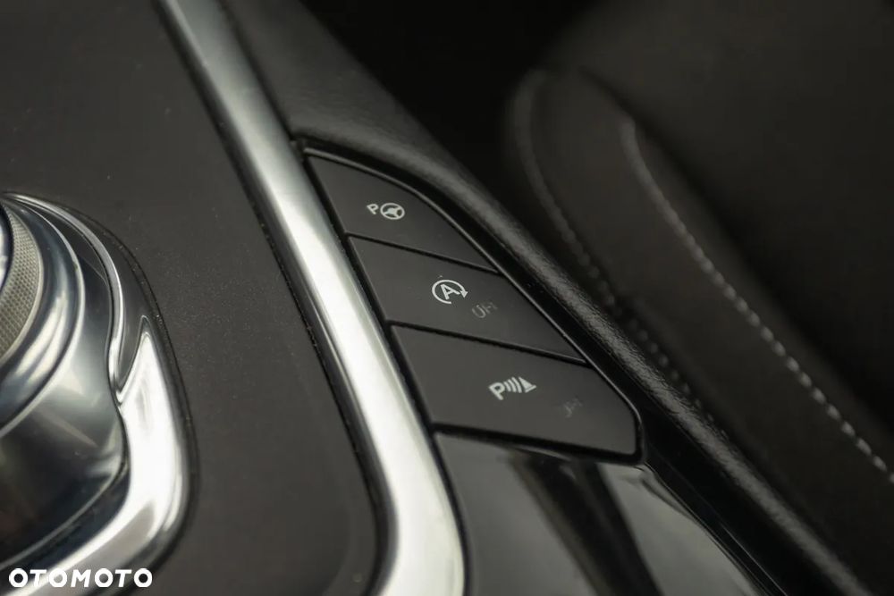 Ford S-Max 2.0 EcoBlue Titanium - 28