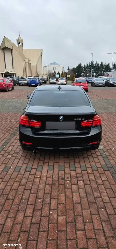 BMW Seria 3 320d Efficient Dynamics - 2