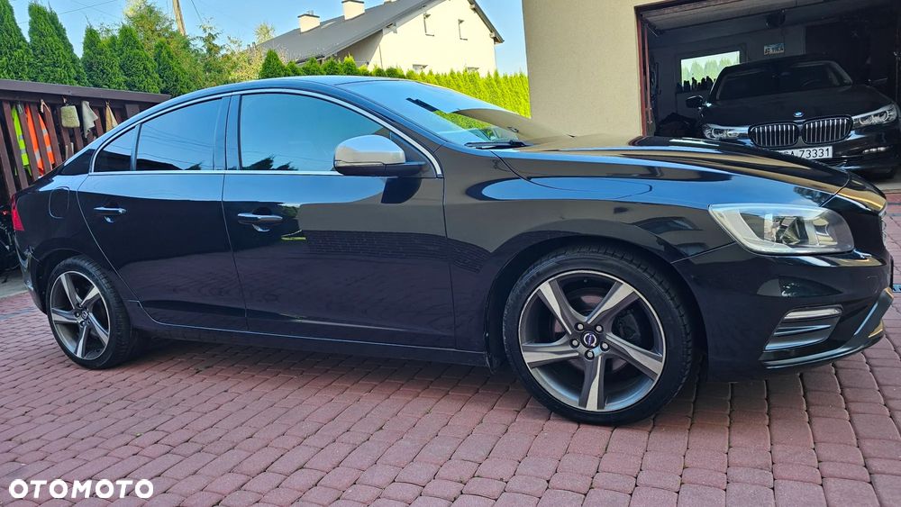 Volvo S60 T3 R-Design Summum - 17