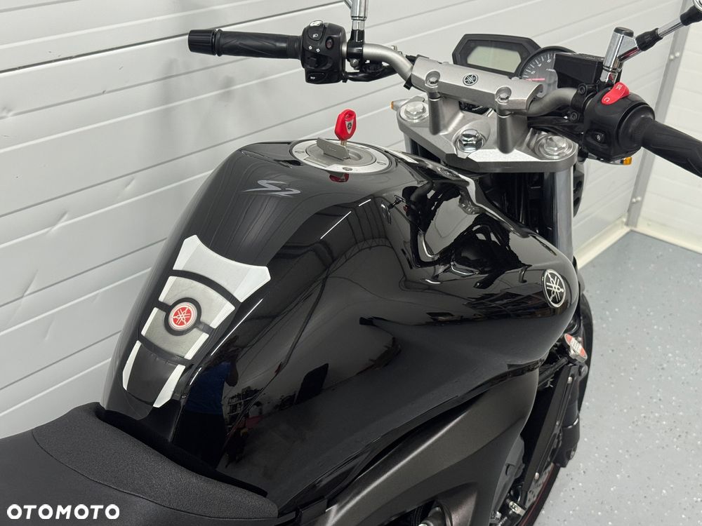Yamaha FZ6 - 11