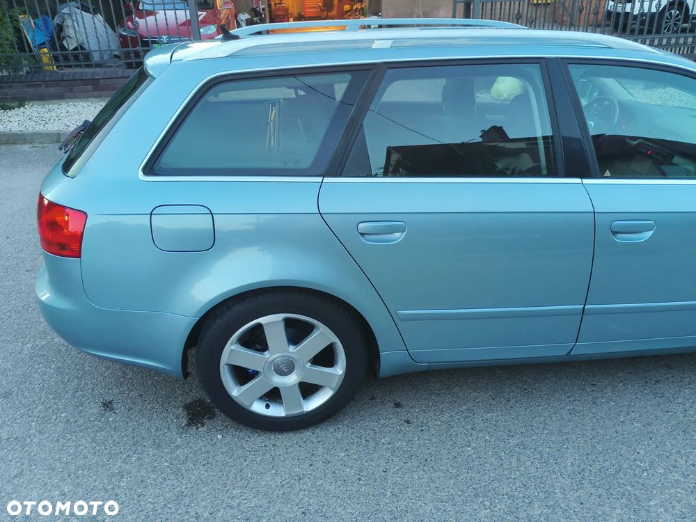 Audi A4 Avant - 17