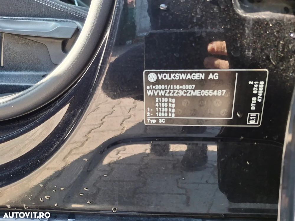 Volkswagen Passat 2.0 TDI DSG Comfortline - 23