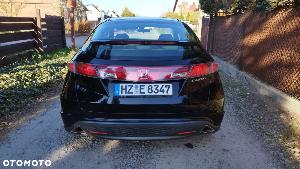 Honda Civic 1.8 Executive NAVI - 8